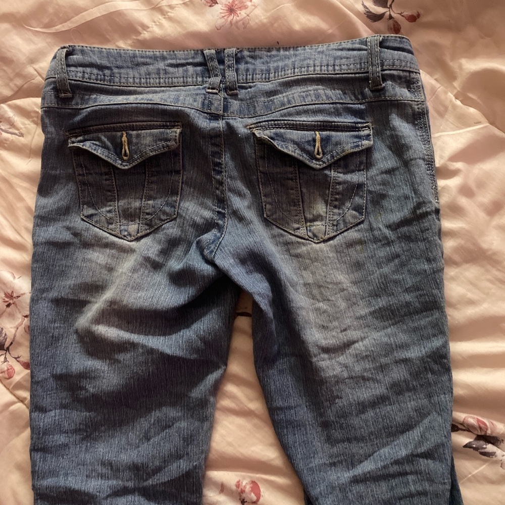 So branded low rise jeans. Size 7. Great fit